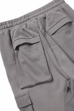 Load image into Gallery viewer, thom/krom MATMIX CARGO TROUSERS / STRUCTURED SOFT JERSEY (ROCK)