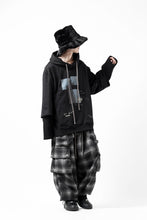 画像をギャラリービューアに読み込む, A.F ARTEFACT HEM-STRING WIDE CARGO PANTS / OMBRE FLANNEL(BLACK x WHITE)