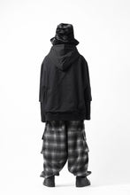 画像をギャラリービューアに読み込む, A.F ARTEFACT HEM-STRING WIDE CARGO PANTS / OMBRE FLANNEL(BLACK x WHITE)