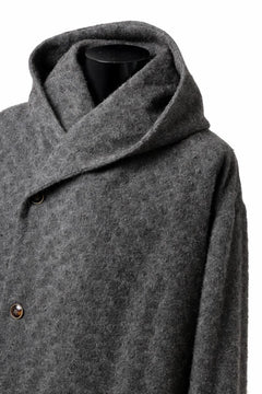 画像をギャラリービューアに読み込む, YUTA MATSUOKA wrap hooded coat / quill texture wool (dark gray)
