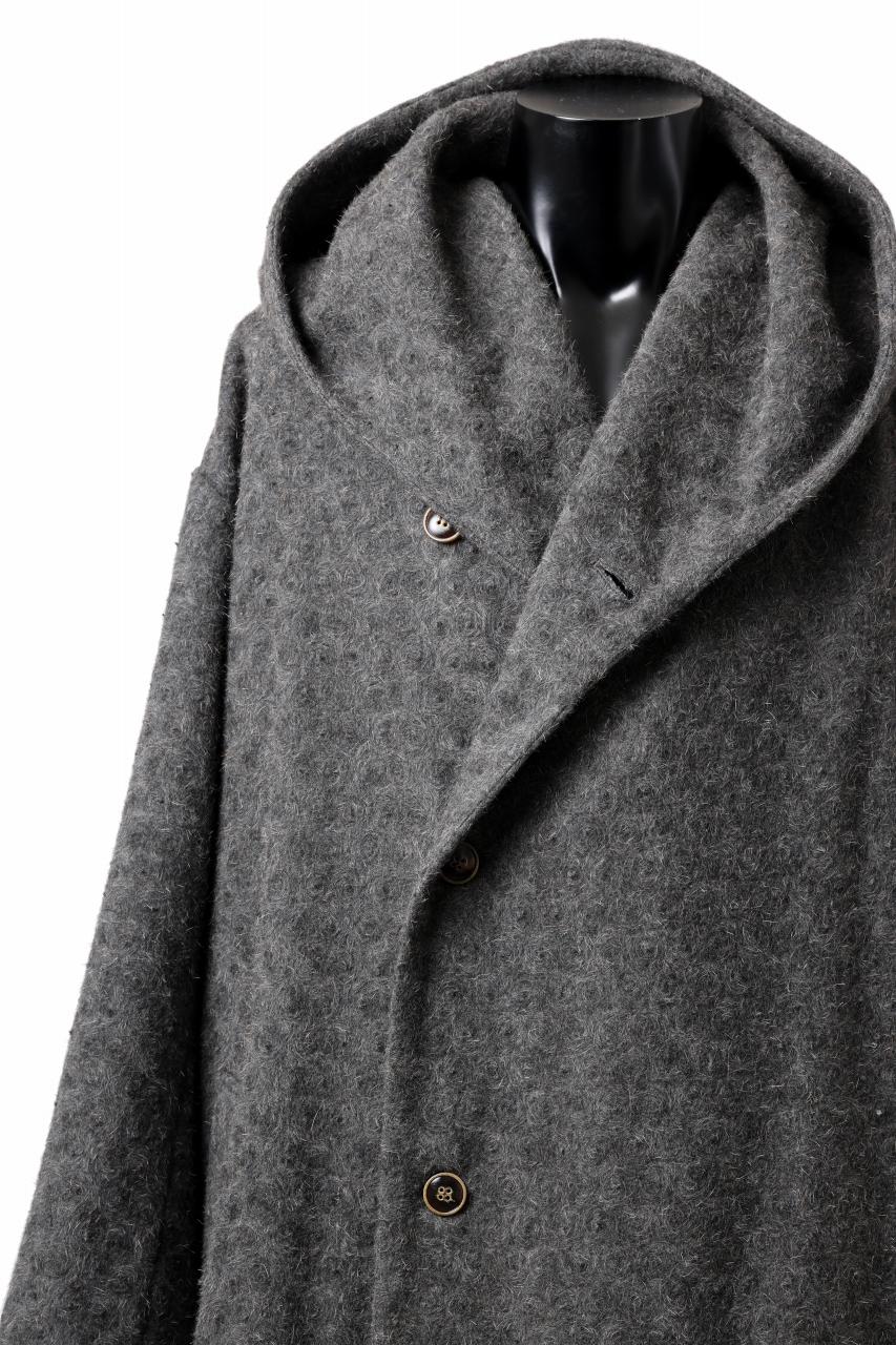画像をギャラリービューアに読み込む, YUTA MATSUOKA wrap hooded coat / quill texture wool (dark gray)