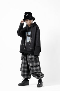 画像をギャラリービューアに読み込む, A.F ARTEFACT HEM-STRING WIDE CARGO PANTS / OMBRE FLANNEL(BLACK x WHITE)