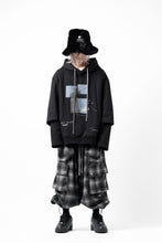 画像をギャラリービューアに読み込む, A.F ARTEFACT HEM-STRING WIDE CARGO PANTS / OMBRE FLANNEL(BLACK x WHITE)