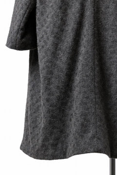 画像をギャラリービューアに読み込む, YUTA MATSUOKA wrap hooded coat / quill texture wool (dark gray)