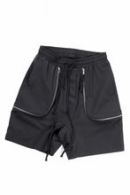 Load image into Gallery viewer, thom/krom ZIP DETAIL SHORTS / RIPSTOP STRETCH NYLON (BLACK)