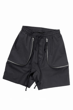 Load image into Gallery viewer, thom/krom ZIP DETAIL SHORTS / RIPSTOP STRETCH NYLON (BLACK)