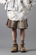 画像をギャラリービューアに読み込む, Feng Chen Wang PATCHWORK SHORTS (KHAKI/BROWN)