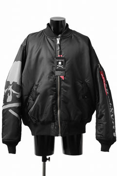 Load image into Gallery viewer, mastermind WORLD x ALPHA INDUSTRIES RIVERSIBLE MA-1 JACKET (BLACK)