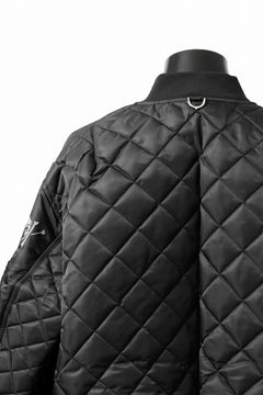 Load image into Gallery viewer, mastermind WORLD x ALPHA INDUSTRIES RIVERSIBLE MA-1 JACKET (BLACK)