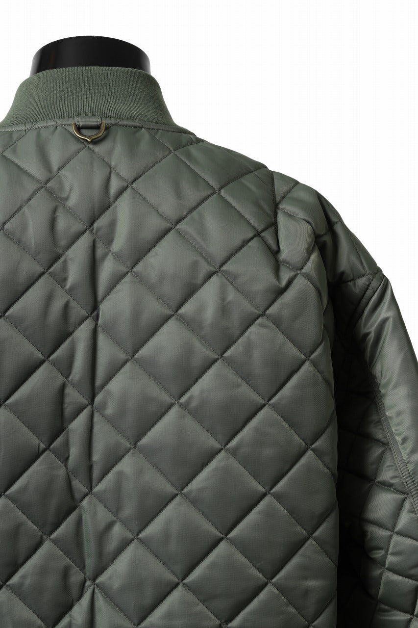 Load image into Gallery viewer, mastermind WORLD x ALPHA INDUSTRIES RIVERSIBLE MA-1 JACKET (OLIVE)