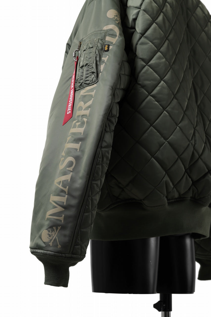 Load image into Gallery viewer, mastermind WORLD x ALPHA INDUSTRIES RIVERSIBLE MA-1 JACKET (OLIVE)