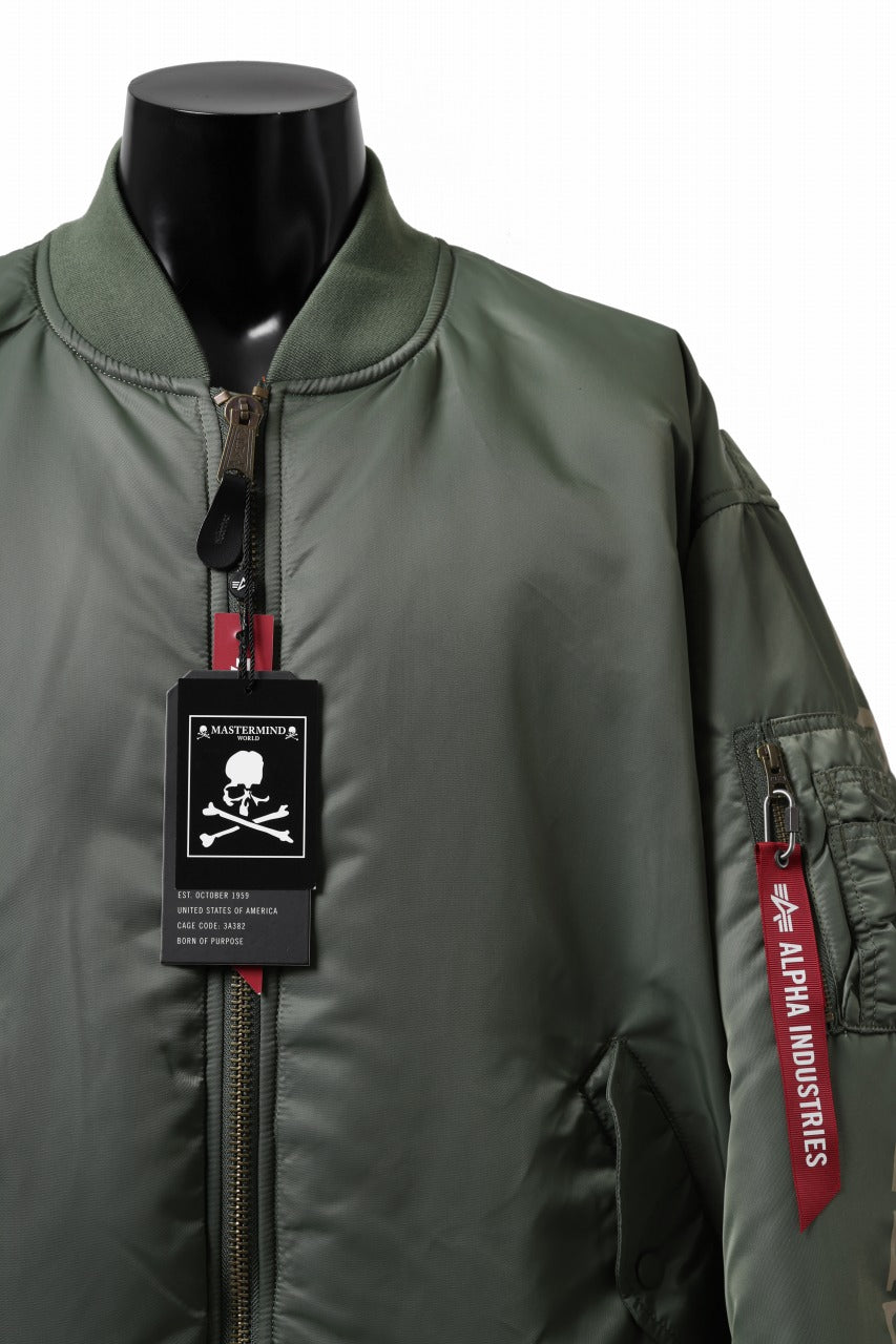 Load image into Gallery viewer, mastermind WORLD x ALPHA INDUSTRIES RIVERSIBLE MA-1 JACKET (OLIVE)
