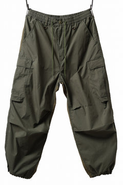 Load image into Gallery viewer, mastermind WORLD x ALPHA INDUSTRIES CARGO PANTS (OLIVE)