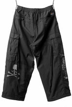 Load image into Gallery viewer, mastermind WORLD x ALPHA INDUSTRIES CARGO PANTS (BLACK)