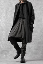 Load image into Gallery viewer, m.a+ elastic waist low crotch 2 pocket pants / P571/MJP1 (CARBON)