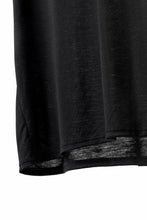Load image into Gallery viewer, CAPERTICA PRISONER SHIRTS / SUPER 120s WASHABLE WOOL JERSEY (BLACK)