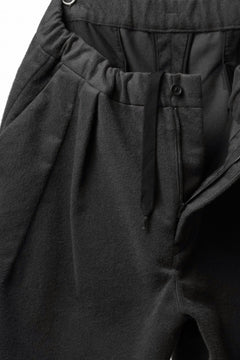 Load image into Gallery viewer, CAPERTICA BALLOON PANTS / NAPPING MOLESKIN (CHARCOAL)