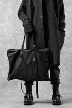 Load image into Gallery viewer, m.a+ large folder bag / BE170/SY1.0 (BLACK)