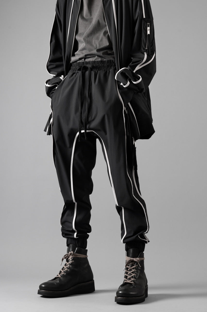 画像をギャラリービューアに読み込む, thom/krom DROP CROTCH TROUSERS / ELASTIC NYLON + REFLECTION PIPING (BLACK)