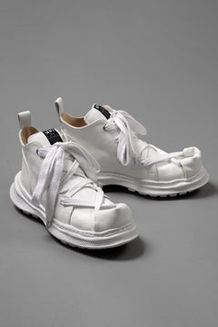 画像をギャラリービューアに読み込む, beauty : beast ROLL-TOE SHOES feat. Maison MIHARA YASUHIRO (WHITE x WHITE)