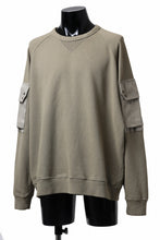 Load image into Gallery viewer, Ten c MULTI POCKET SNAP CREW SWEAT / GARMENT DYED (ASH GRAY)