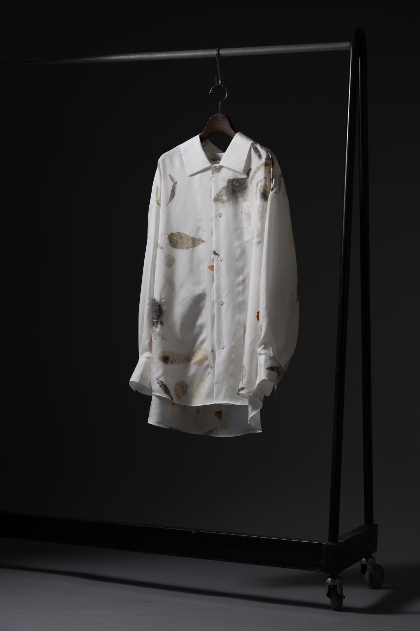 画像をギャラリービューアに読み込む, Feng Chen Wang NATURAL PLANT DYE SHIRT (WHITE)