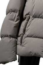 画像をギャラリービューアに読み込む, Ten c SURVIVAL DOWN JACKET / GARMENT DYED (ASH GRAY)