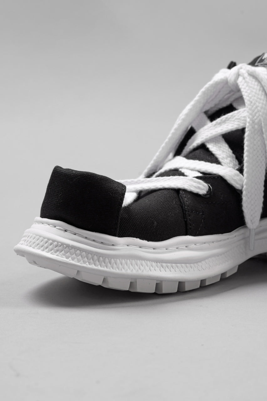 画像をギャラリービューアに読み込む, beauty : beast ROLL-TOE SHOES feat. Maison MIHARA YASUHIRO (BLACK x WHITE)