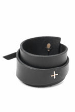 Load image into Gallery viewer, m.a+ croissant wrist band #2 / A-F0K3/GR3,0 (BLACK)