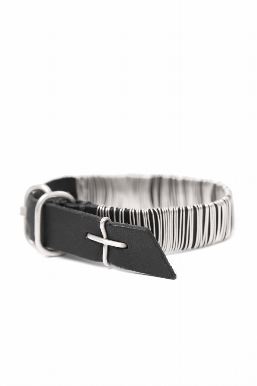 画像をギャラリービューアに読み込む, m.a+ thin silver wrapped wrist band / A-F7BL1/GR2,0 (BLACK)