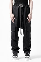 Load image into Gallery viewer, A.F ARTEFACT FRONT ZIP CARGO SAROUEL EASY PANTS (BLACK)