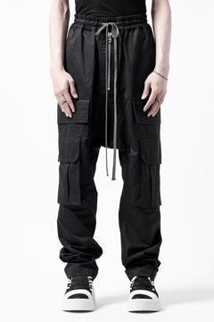 Load image into Gallery viewer, A.F ARTEFACT FRONT ZIP CARGO SAROUEL EASY PANTS (BLACK)