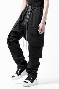Load image into Gallery viewer, A.F ARTEFACT FRONT ZIP CARGO SAROUEL EASY PANTS (BLACK)