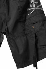 Load image into Gallery viewer, mastermind WORLD x ALPHA INDUSTRIES CARGO SHORTS (BLACK)