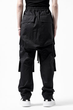 Load image into Gallery viewer, A.F ARTEFACT FRONT ZIP CARGO SAROUEL EASY PANTS (BLACK)