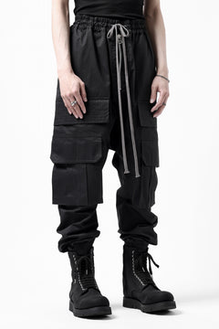 Load image into Gallery viewer, A.F ARTEFACT FRONT ZIP CARGO SAROUEL EASY PANTS (BLACK)