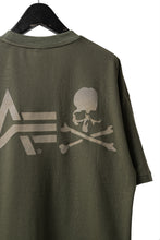 画像をギャラリービューアに読み込む, mastermind WORLD x ALPHA INDUSTRIES CIGER POCKET TEE (OLIVE)