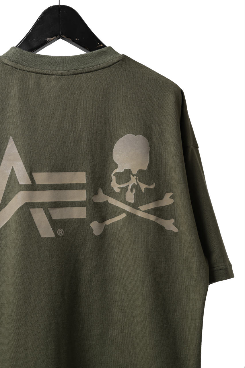 画像をギャラリービューアに読み込む, mastermind WORLD x ALPHA INDUSTRIES CIGER POCKET TEE (OLIVE)