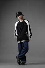 画像をギャラリービューアに読み込む, MASTERMIND WORLD SOUVENIR SWEATSHIRT / REGULAR FIT (BLACK x WHITE)