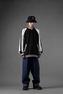 画像をギャラリービューアに読み込む, MASTERMIND WORLD SOUVENIR SWEATSHIRT / REGULAR FIT (BLACK x WHITE)