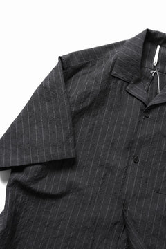 Load image into Gallery viewer, sus-sous open collar S/S shirt / L/W tumbler (CHARCOAL STRIPE)