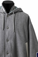 画像をギャラリービューアに読み込む, FACETASM HOODED STADIUM JACKET (GRAY)