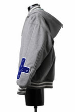 画像をギャラリービューアに読み込む, FACETASM HOODED STADIUM JACKET (GRAY)