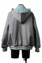 画像をギャラリービューアに読み込む, FACETASM HOODED STADIUM JACKET (GRAY)