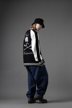 画像をギャラリービューアに読み込む, MASTERMIND WORLD SOUVENIR SWEATSHIRT / REGULAR FIT (BLACK x WHITE)