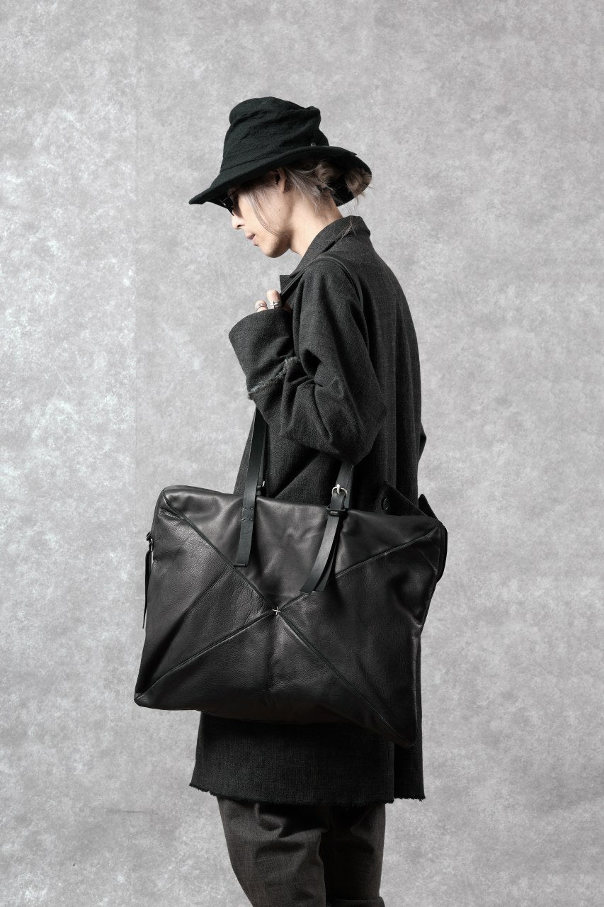 Load image into Gallery viewer, m.a+ large folder bag / BE170/SY1.0 (BLACK)