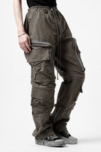 Load image into Gallery viewer, A.F ARTEFACT ZIP CARGO POCKET LONG PANTS (KHAKI)