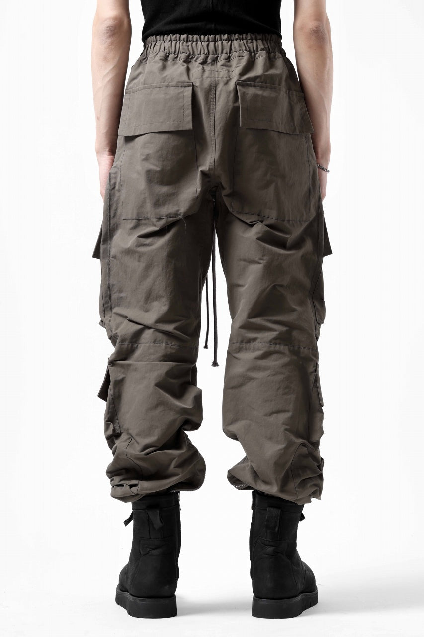 画像をギャラリービューアに読み込む, A.F ARTEFACT RADICAL-ZIP FIELD PANTS (KHAKI)