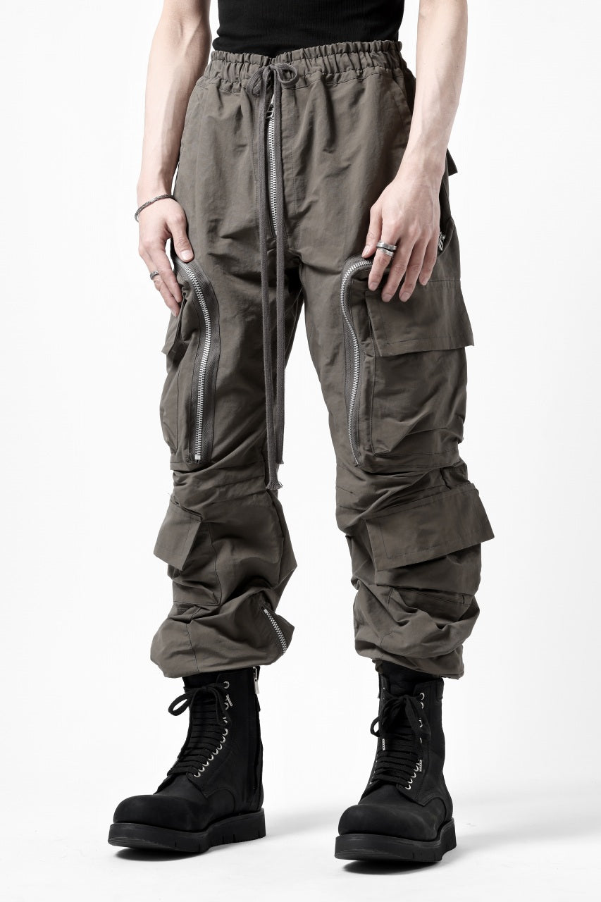 画像をギャラリービューアに読み込む, A.F ARTEFACT RADICAL-ZIP FIELD PANTS (KHAKI)