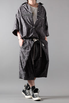 画像をギャラリービューアに読み込む, A.F ARTEFACT ZIP FOLDING TUCK SHORTS / PAISLEY JACQUARD (D.GREY)